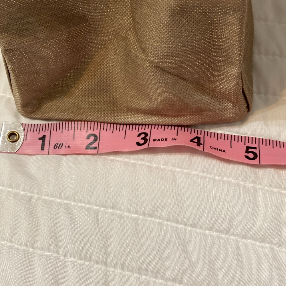 Thirty one bags small essential tote Gold Metallic snowflake NWT retired bag - Picture 8 of 10